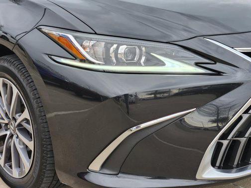 2022 Lexus ES 350 Premium