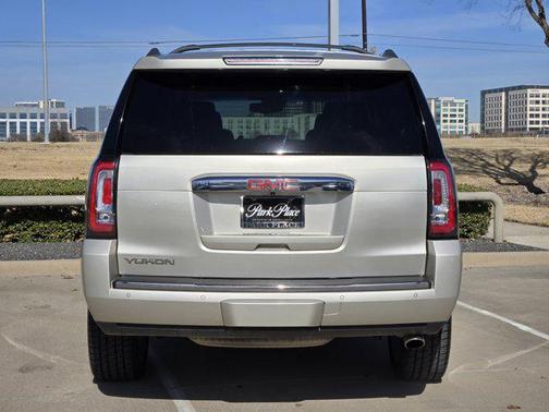 2017 GMC Yukon Denali