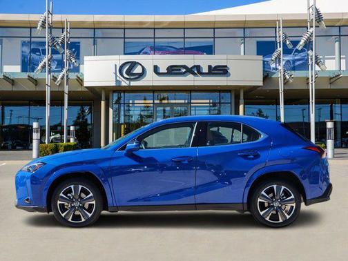 2025 Lexus UX 300h Premium