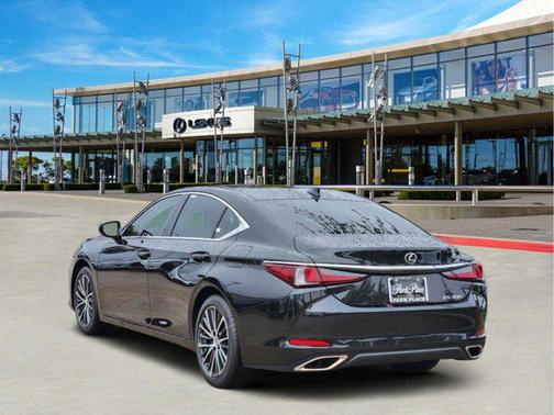 2025 Lexus ES 350 Base