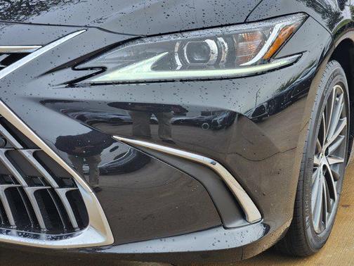 2025 Lexus ES 350 Base