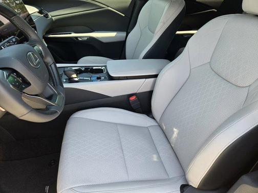 Eminent White Pearl 2026 Lexus RX 350 Premium