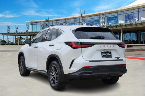 2025 Lexus NX 350h Premium