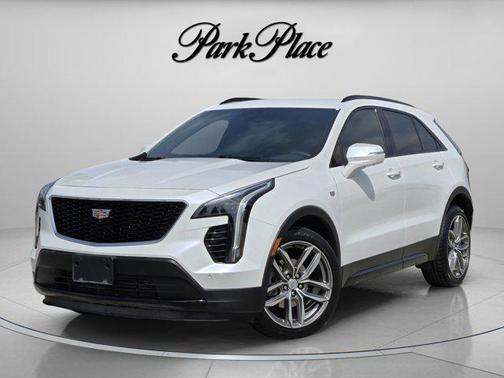 Crystal White Tricoat 2023 Cadillac XT4 Sport