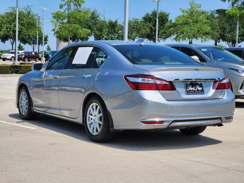 2017 Honda Accord Hybrid Base