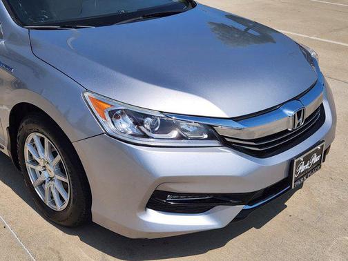 2017 Honda Accord Hybrid Base