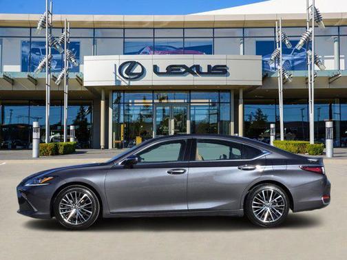 2025 Lexus ES 300h Premium