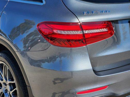 2018 Mercedes-Benz GLC 300 Base