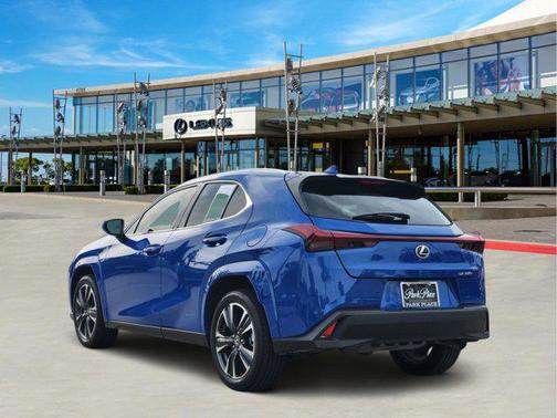 2025 Lexus UX 300h Premium