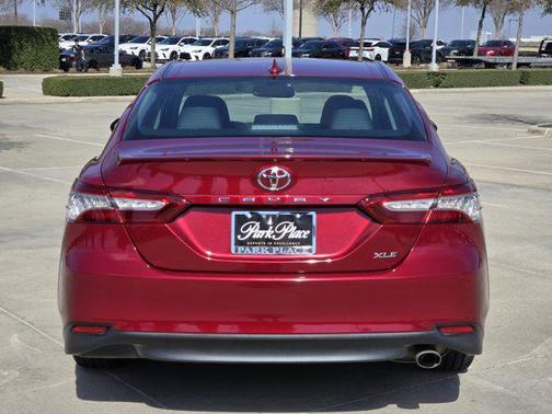 2019 Toyota Camry XLE