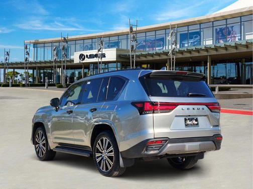 2025 Lexus LX 600 Luxury