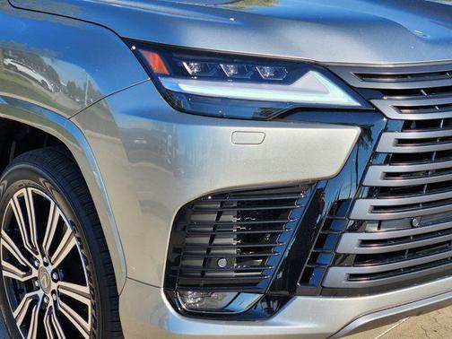 2025 Lexus LX 600 Luxury