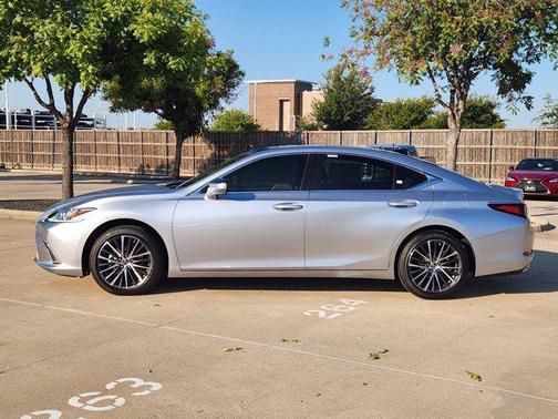 2025 Lexus ES 350 Base