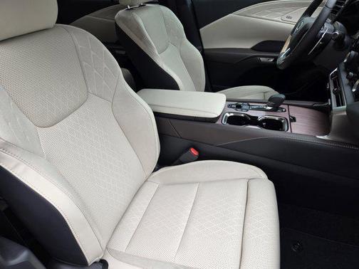 Caviar 2026 Lexus RX 450h+ Base