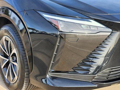 2024 Lexus RZ 300e Premium