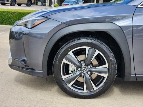 2025 Lexus UX 300h Base