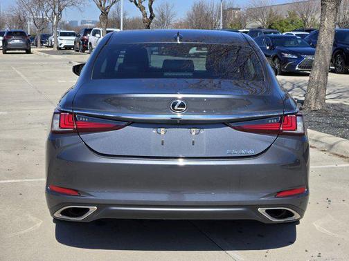 2022 Lexus ES 350 Premium