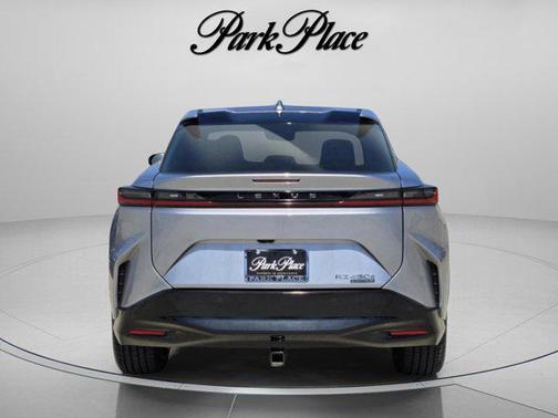 2023 Lexus RZ 450e Luxury