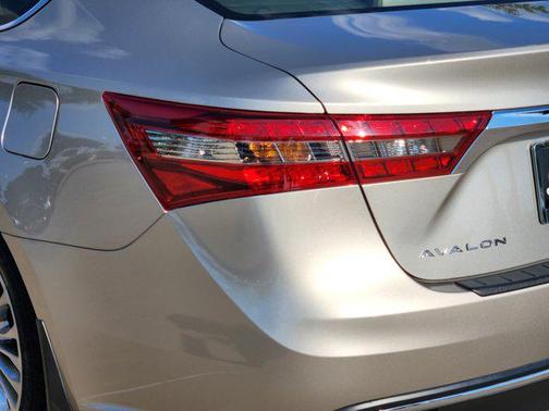2017 Toyota Avalon Limited