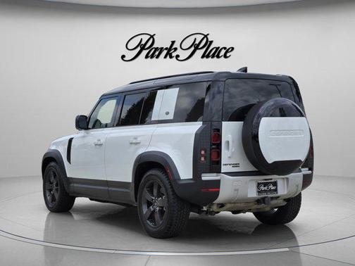 Fuji White 2020 Land Rover Defender 110 HSE