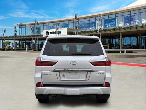 2018 Lexus LX 570 Base