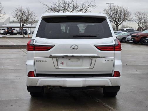 2018 Lexus LX 570 Base