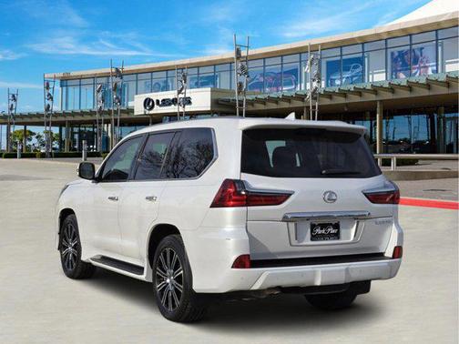 2018 Lexus LX 570 Base