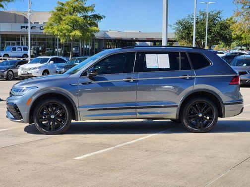 2022 Volkswagen Tiguan 2.0T SE R-Line Black