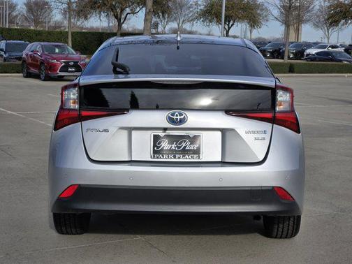 2019 Toyota Prius XLE