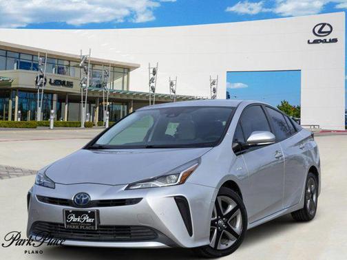2019 Toyota Prius XLE