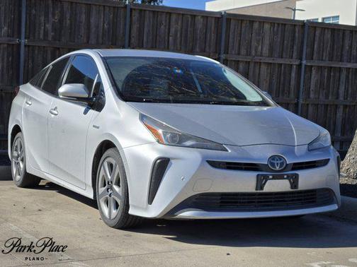 2019 Toyota Prius XLE