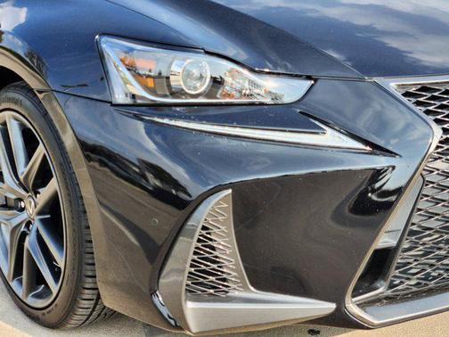 2018 Lexus IS 300 Base