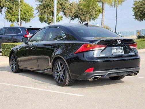 2018 Lexus IS 300 Base