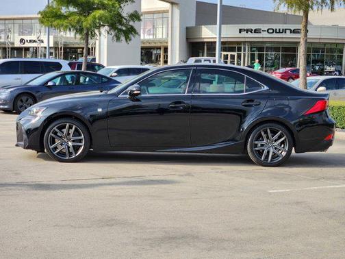 2018 Lexus IS 300 Base