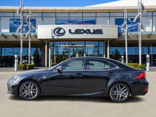 2018 Lexus IS 300 Base