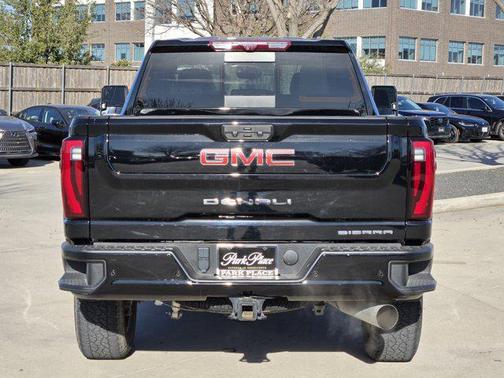 2024 GMC Sierra 2500 Denali