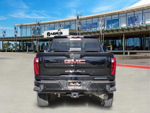 2024 GMC Sierra 2500 Denali