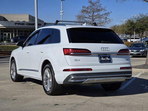 2020 Audi Q7 55 Premium Plus