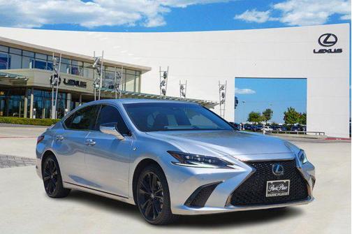 2024 Lexus ES 300h F SPORT Handling
