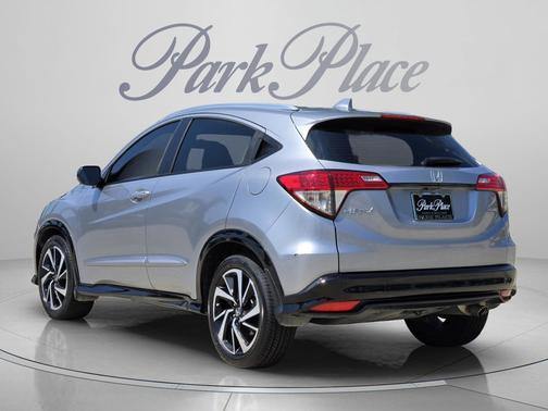Modern Steel Metallic 2019 Honda HR-V Sport