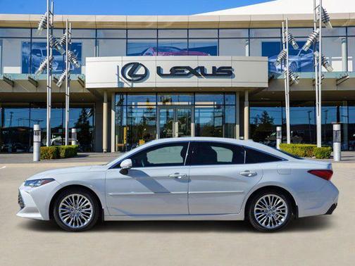 2022 Toyota Avalon Limited