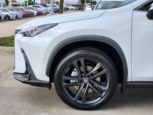 2026 Lexus NX 450h+ NX 450h+ Luxury