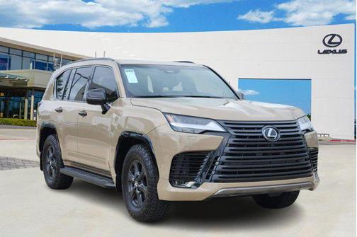 2025 Lexus LX 700h Overtrail