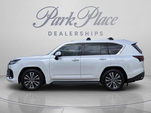 Eminent White Pearl 2026 Lexus LX 600 Premium