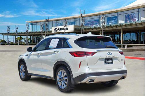 2022 INFINITI QX50 LUXE