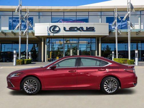 2025 Lexus ES 300h Luxury