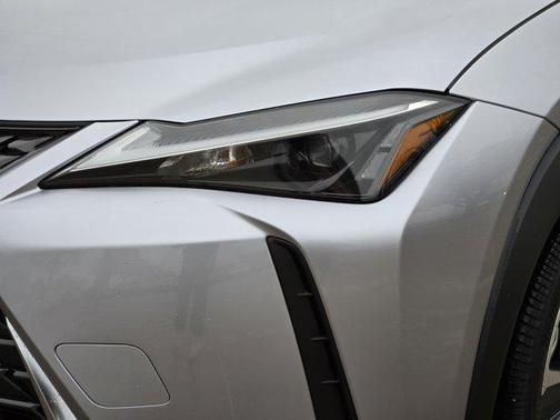 2025 Lexus UX 300h Base