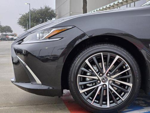 2025 Lexus ES 350 Base