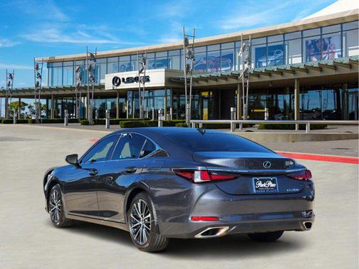 2025 Lexus ES 350 Base