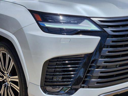 2024 Lexus LX 600 Luxury